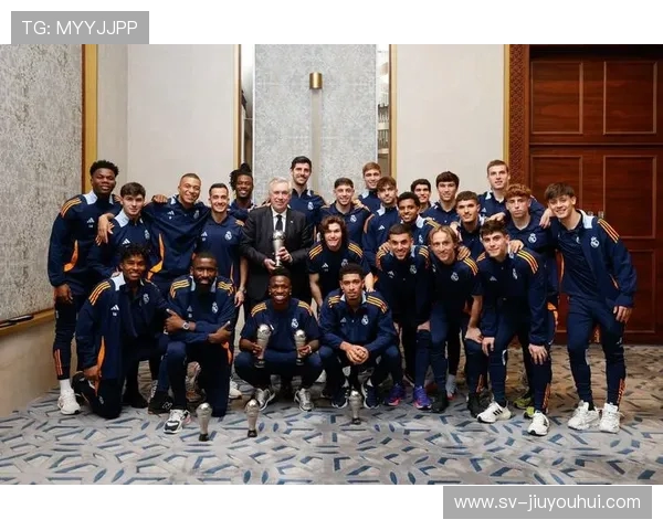 皇家马德里足球队最新阵容解析及球员表现全面分析