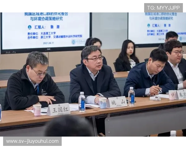 基于空间对抗理念的足球训练体系优化策略与实践路径深入探索研究